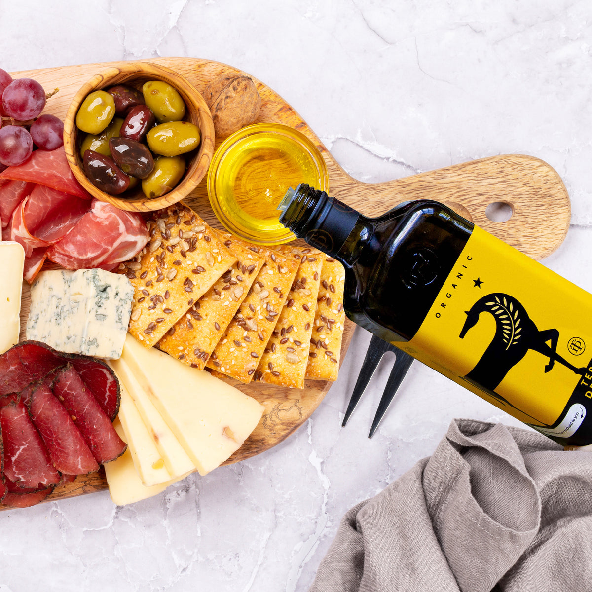 Mediterranean Mezze Platter – Terra Delyssa Canada