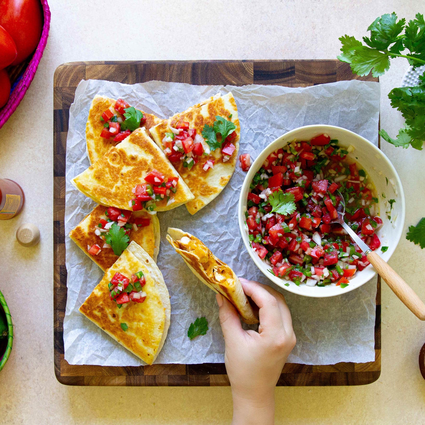 
                  
                    Quesadillas au poulet et pico de gallo
                  
                